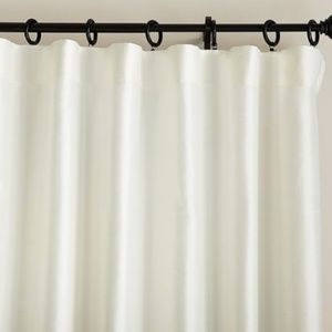 EUC Silk Dupioni Ivory Drape 🤎